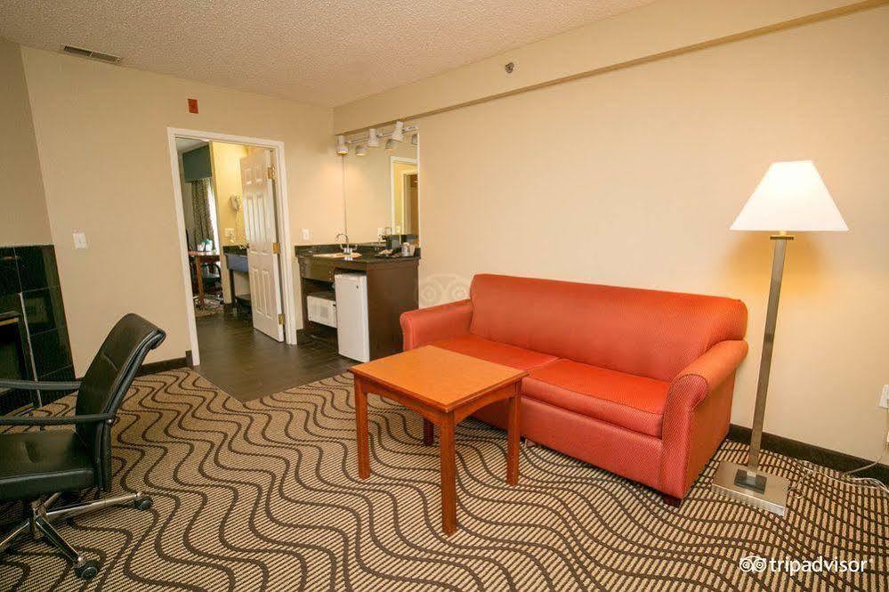La Quinta Inn By Wyndham Sandusky Near Cedar Point Dış mekan fotoğraf