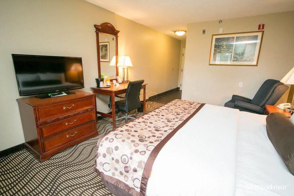 La Quinta Inn By Wyndham Sandusky Near Cedar Point Dış mekan fotoğraf