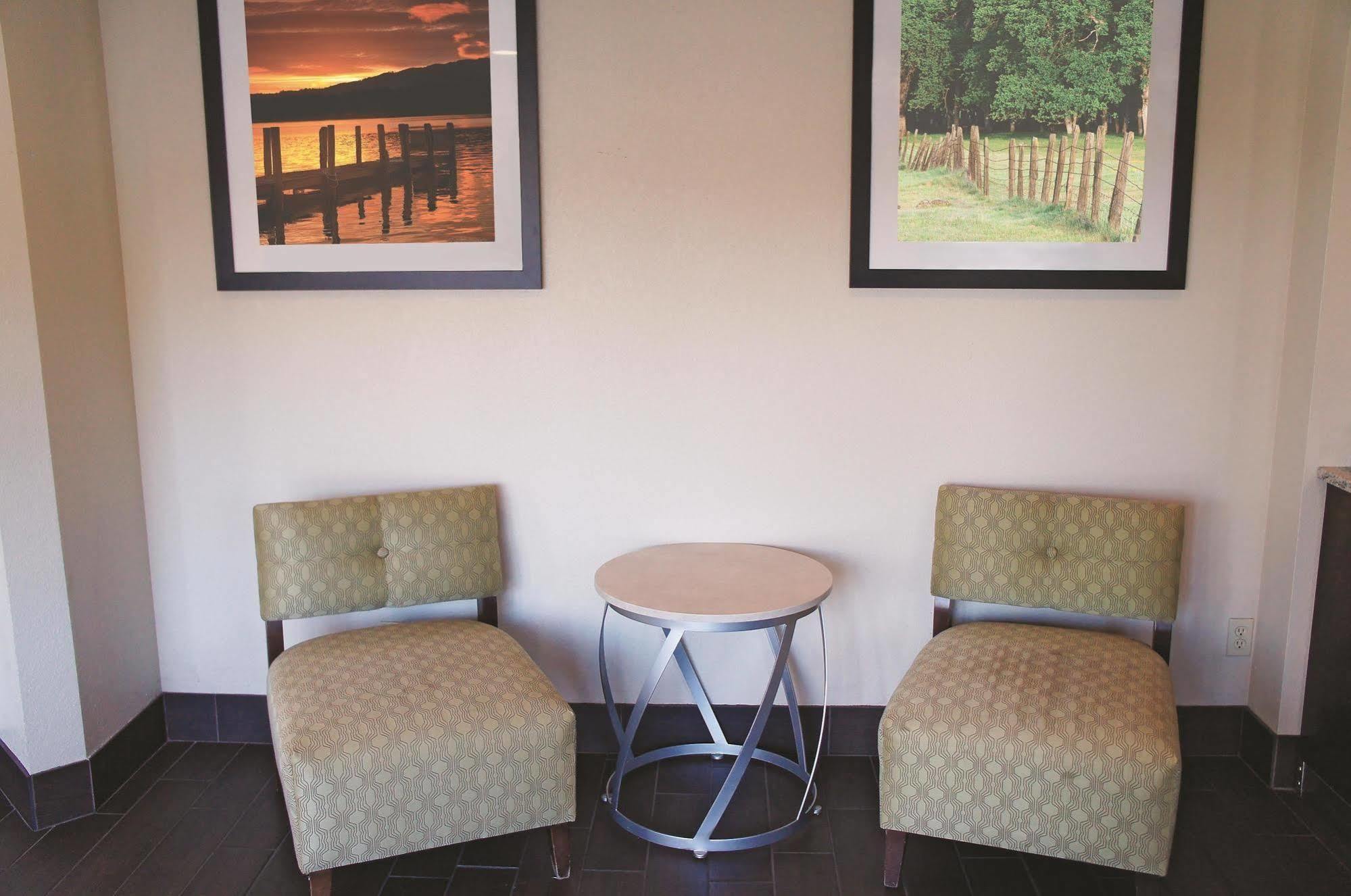 La Quinta Inn By Wyndham Sandusky Near Cedar Point Dış mekan fotoğraf