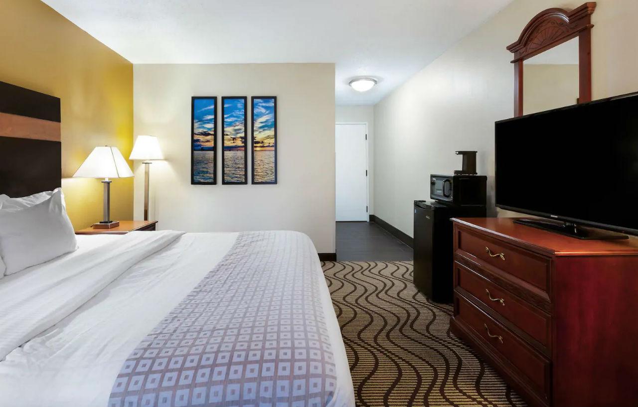 La Quinta Inn By Wyndham Sandusky Near Cedar Point Dış mekan fotoğraf